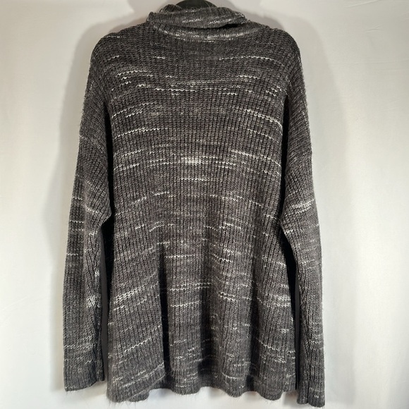 Torrid Dark Grey Space-Dye Turtleneck Knit Pullover Sweater - Picture 5 of 6